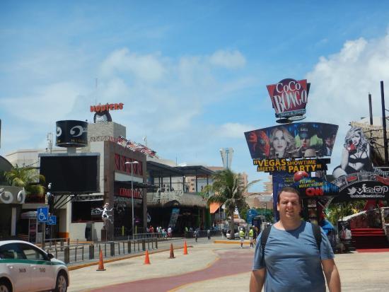 Einkaufszentrum Forum By The Sea